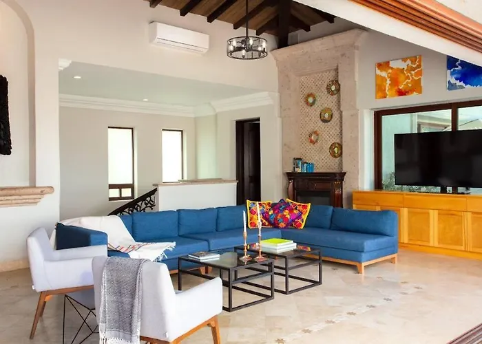 De 6 Recamaras Con Vistas Al Mar En Pedregal *