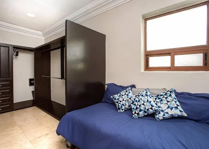 De 6 Recamaras Con Vistas Al Mar En Pedregal Apartment *